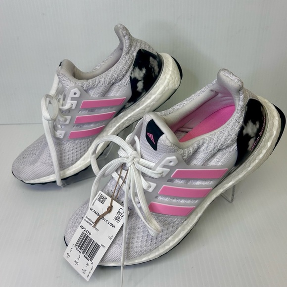 👟 “Adidas” Women’s Ultraboost 5.0 DNA White Mesh w/Pink Stripe Accents - Picture 4 of 17